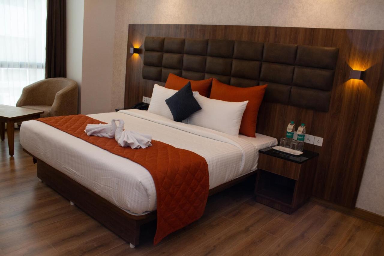 Shivas Galaxy Hotel Devanahalli Екстериор снимка