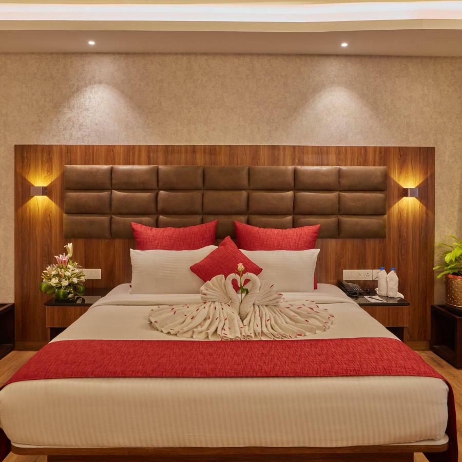 Shivas Galaxy Hotel Devanahalli Екстериор снимка