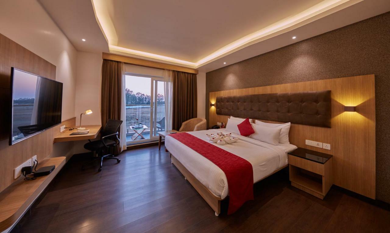 Shivas Galaxy Hotel Devanahalli Екстериор снимка