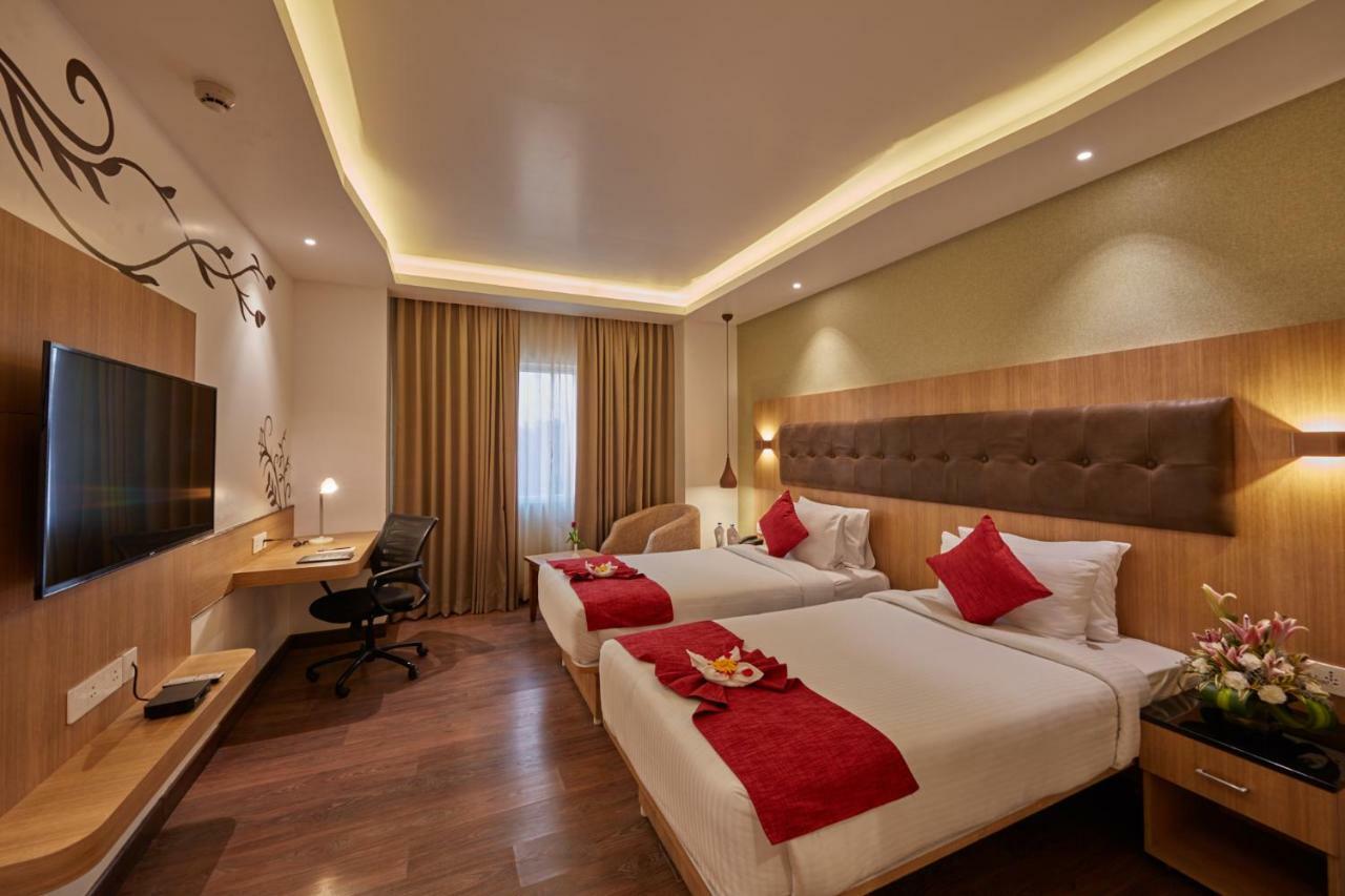 Shivas Galaxy Hotel Devanahalli Екстериор снимка