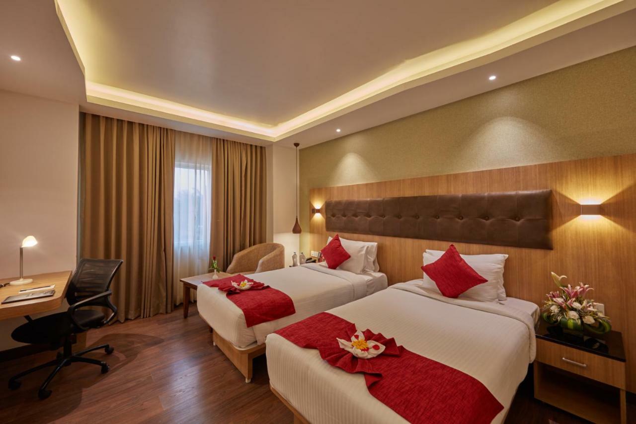 Shivas Galaxy Hotel Devanahalli Екстериор снимка